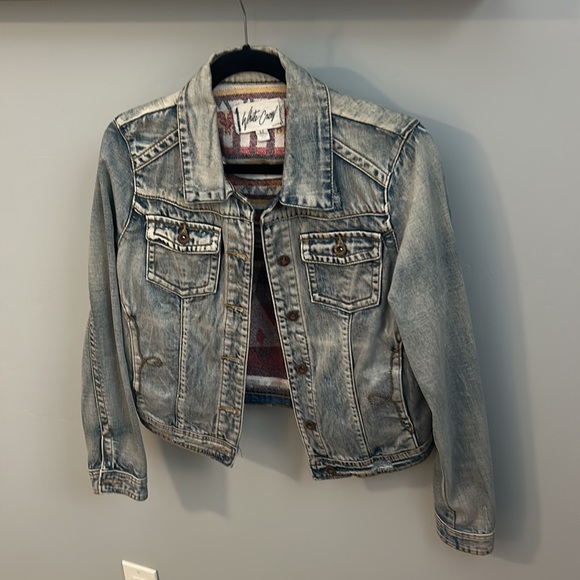 Distressed Jean Jacket with Embroidery - Picture 10 of 10